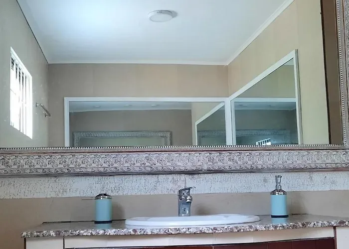Northwest Bay Seaview Apartment