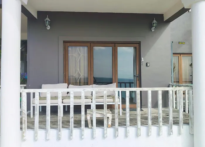 Northwest Bay Seaview Apartment *