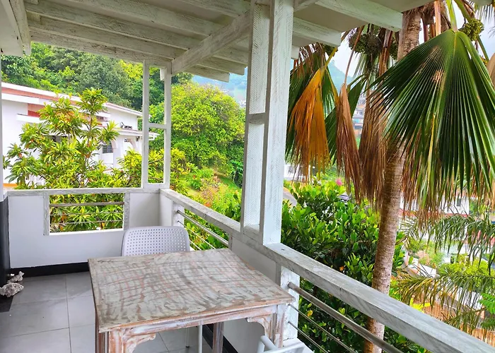 Northwest Bay Seaview Apartment